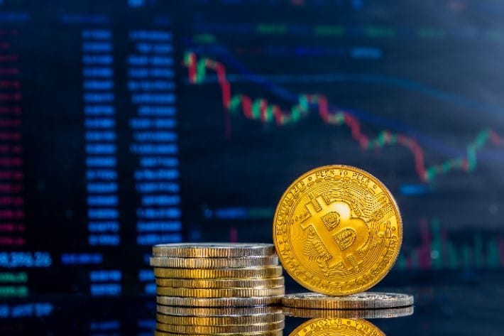 在比特幣 ETF 核準之前應購買的 4 種加密貨幣