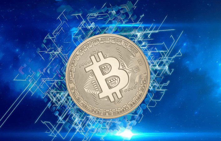 ALTCOINSGAINMOMENTUMASBITCOINBTCTOPS70000AGAIN