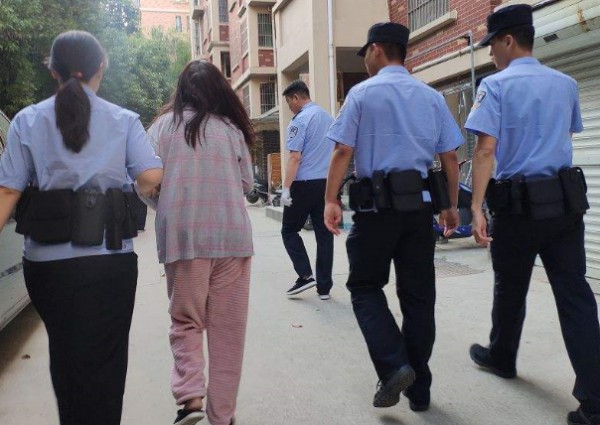南京警方破獲一起<a title='註冊並實名送比特幣'  target='_blank' class='f_a'>比特幣</a>詐騙案你認為如何預防此類詐騙